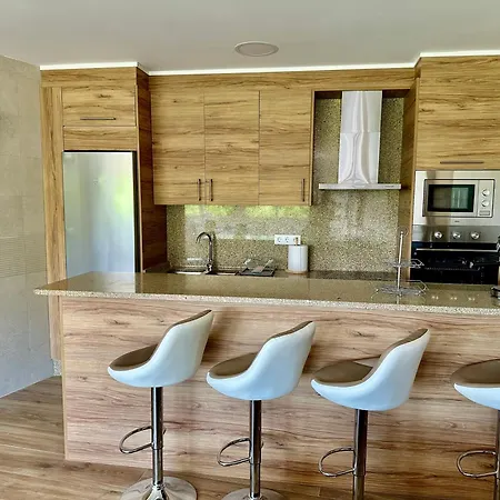 Tatil Evi Casa La Oveja Negra, Con Piscina Padrenda