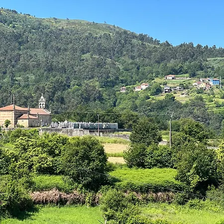 Casa La Oveja Negra, Con Piscina Holiday home Padrenda