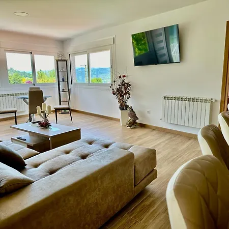 Tatil Evi Casa La Oveja Negra, Con Piscina Padrenda